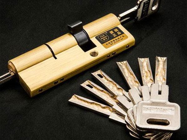 琼山24小时上门开锁公司