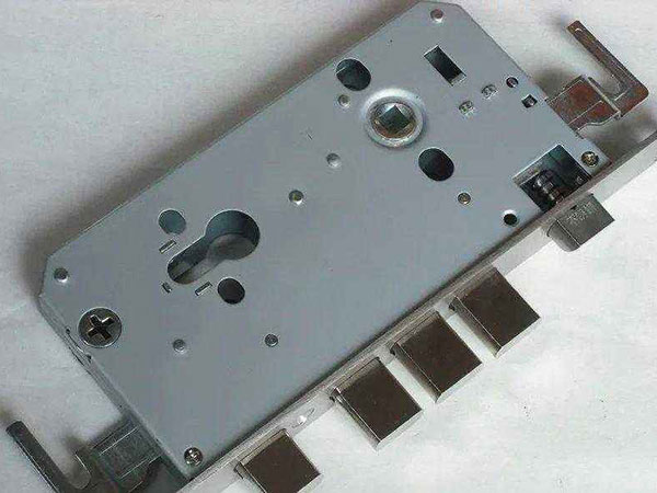 琼山24小时上门开锁公司