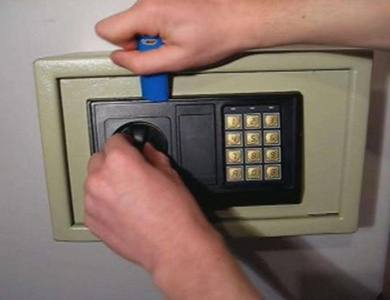 琼山24小时上门开锁公司