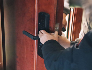 琼山24小时上门开锁公司